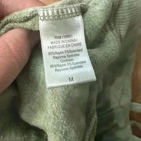 Young Fabulous and Broke Juliette Green Ombré Tie Dye Joggers Size Medium - Picture 10 of 12